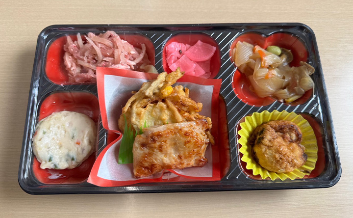 昼食
