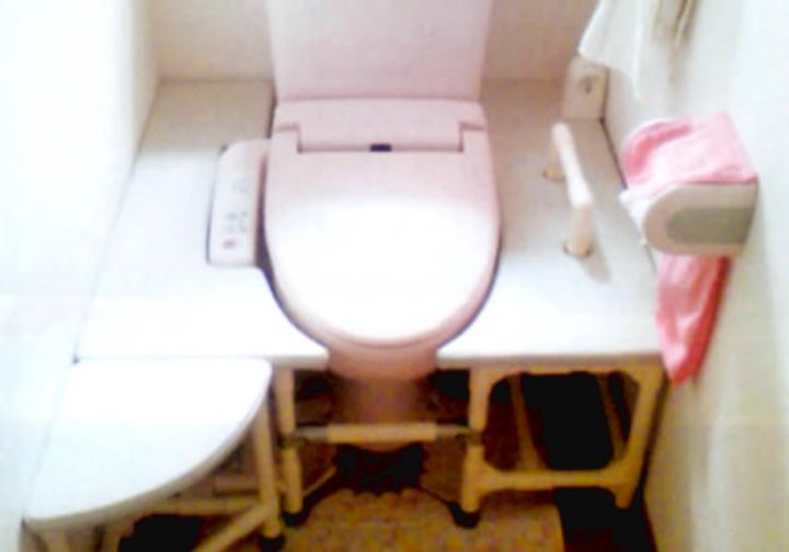 トイレ移乗台設置例