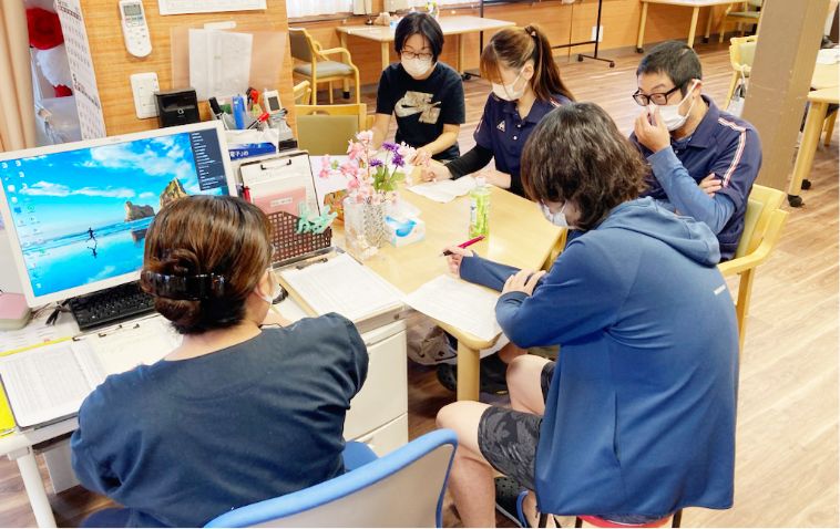 会社案内